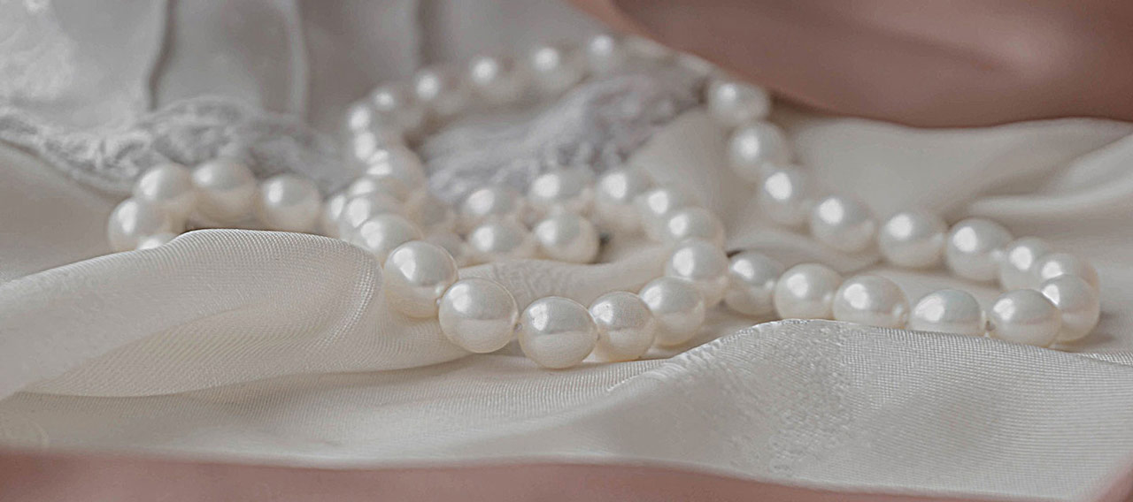 jewelry with pearls